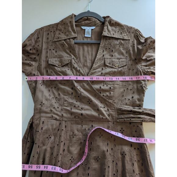 CAbi Midi Dress Floral Eyelet Faux Wrap Shirt Retro Rockabilly Brown Size 8 - Picture 9 of 11